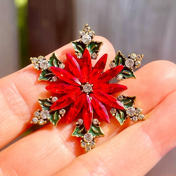 Snowflake Brooch Snowflake Pin Christmas Brooch Christmas pin - Picture 3 of 6